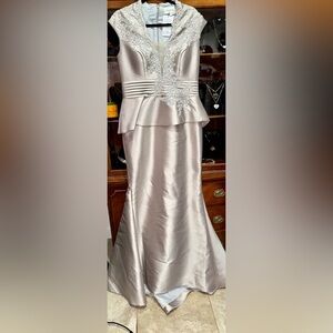 Feriani Couture Embroidered Satin Peplum Gown – Size 12